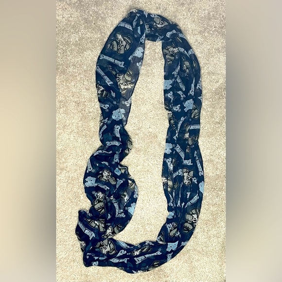 UNC Tarheels Scarf - Picture 6 of 6